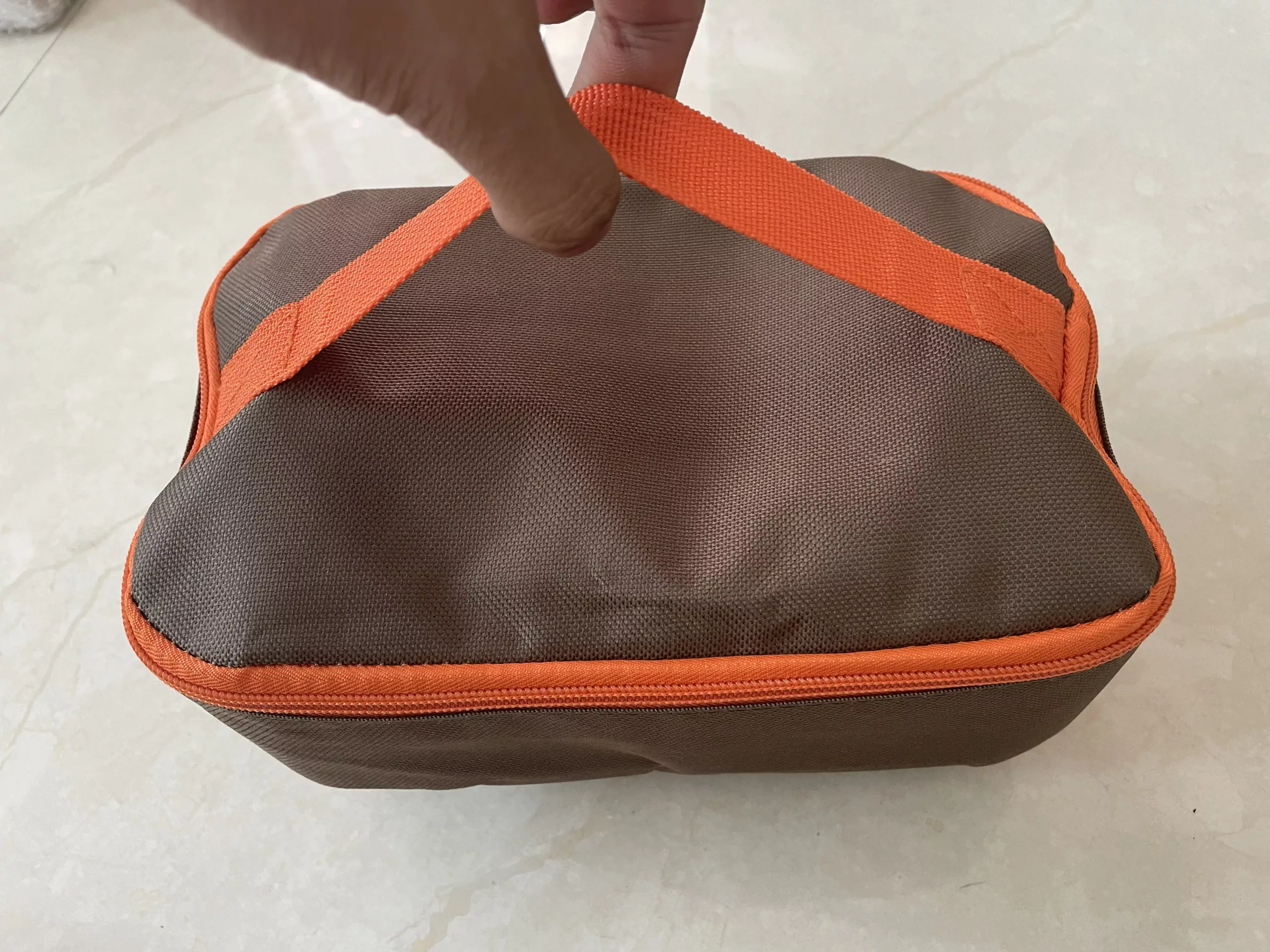 Boîtes à déjeuner isothermes avec sacs de transport : Avantages